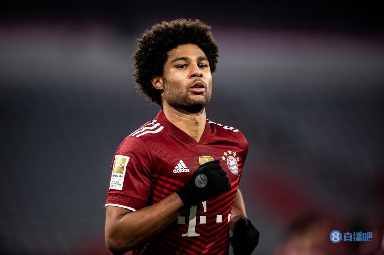 踢球者:拜仁希望格纳布里发挥更加稳定,纳帅已与球员多次谈话